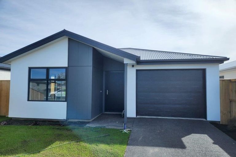 Photo of property in 23 Chrysolite Place, Belfast, Christchurch, 8051