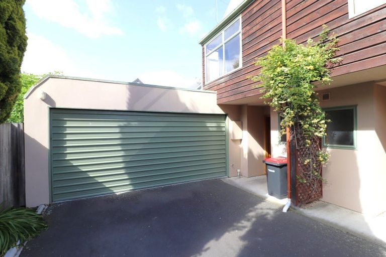 Photo of property in 15 Brockworth Place, Riccarton, Christchurch, 8011