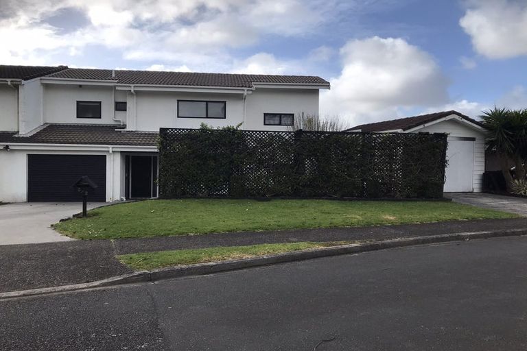 Photo of property in 2/2 Monde Place, Clover Park, Auckland, 2019