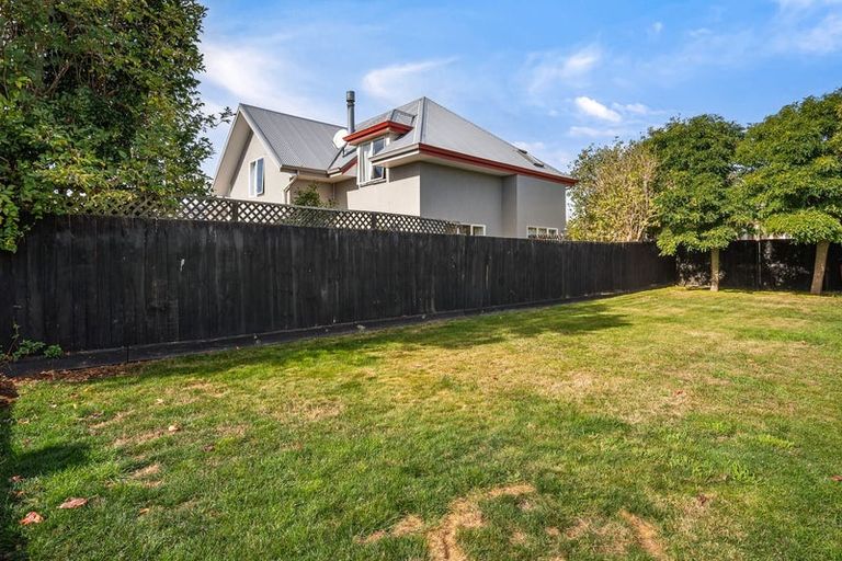 Photo of property in 48 Medway Street, Richmond, Christchurch, 8013