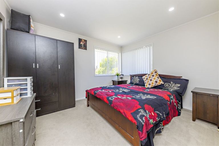 Photo of property in 4/17a Rose Road, Papatoetoe, Auckland, 2025