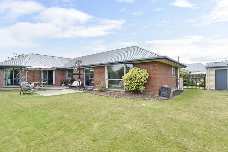 Photo of property in 225 Kingsbury Avenue, Rangiora, 7400
