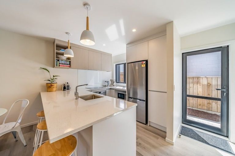 Photo of property in 16 Okoutu Lane, Moera, Lower Hutt, 5010