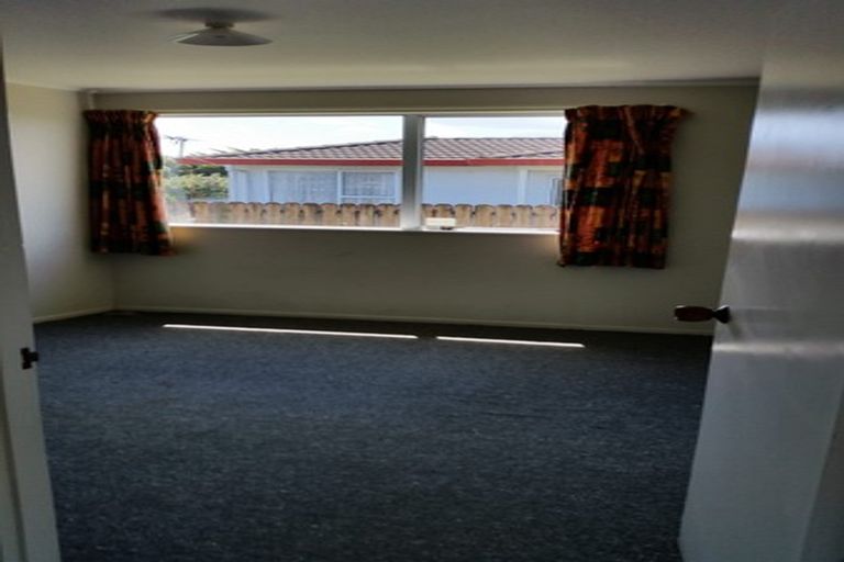 Photo of property in 1/23 Penion Drive, Flat Bush, Auckland, 2023