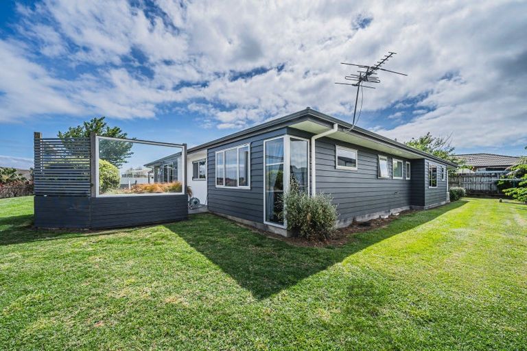 Photo of property in 28a Jules Crescent, Bell Block, New Plymouth, 4312