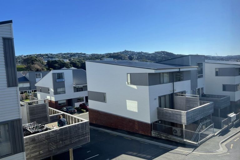 Photo of property in 29/31 Princess Terrace, Newtown, Wellington, 6021