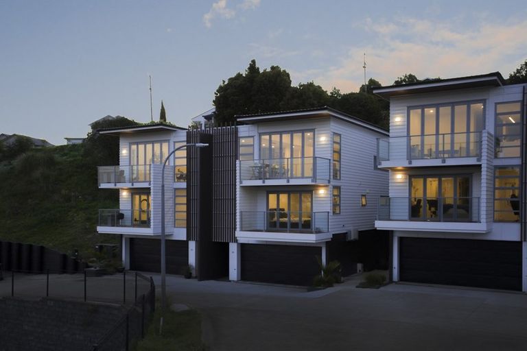 Photo of property in 8a Huka Road, Birkenhead, Auckland, 0626