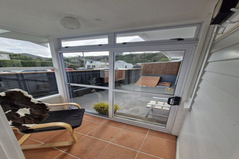 Photo of property in 1 Burrows Avenue, Karori, Wellington, 6012