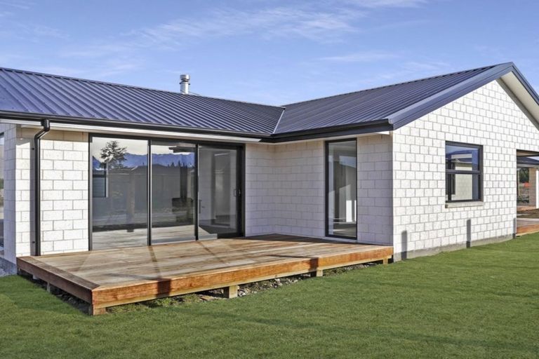 Photo of property in 20 Grandvue Drive, Twizel, 7901