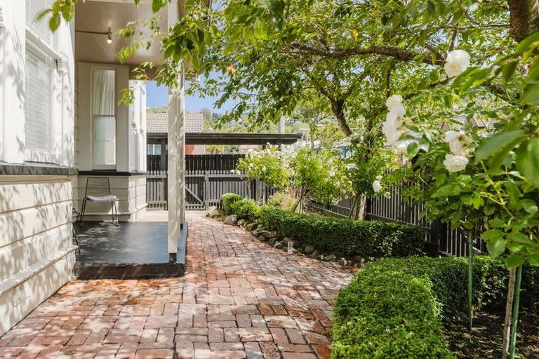 Photo of property in 24 Albert Street, Saint Clair, Dunedin, 9012