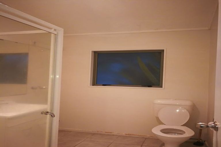 Photo of property in 9 Silverstone Place, Henderson, Auckland, 0612