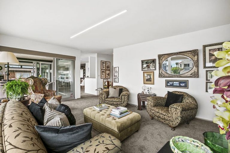 Photo of property in 21 Hine Street, New Plymouth, 4310