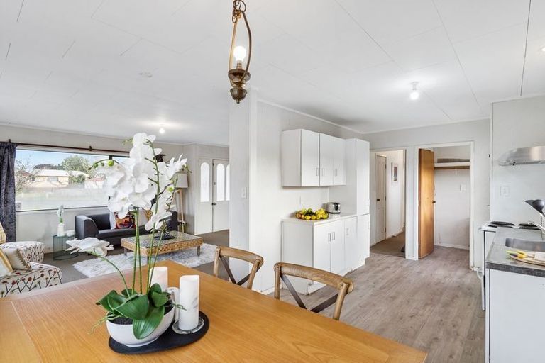 Photo of property in 64 Redcrest Avenue, Red Hill, Papakura, 2110