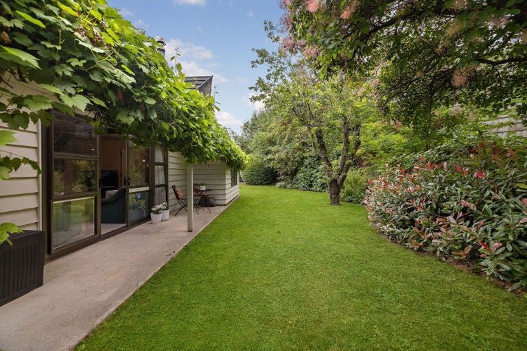 Photo of property in 36 Adamson Drive, Arrowtown, 9302