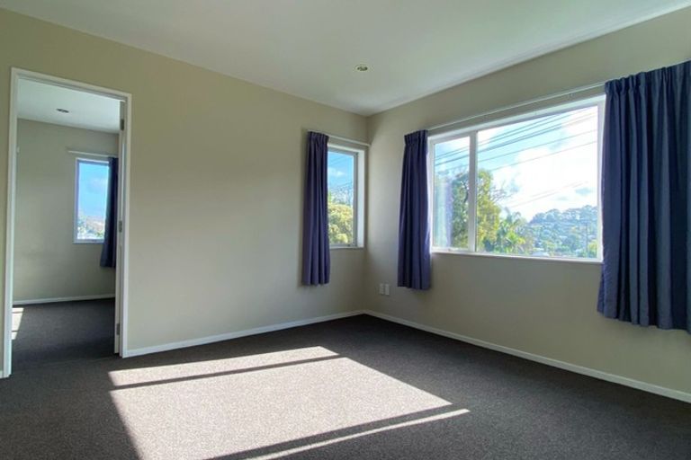 Photo of property in 12 Marsh Avenue, Forrest Hill, Auckland, 0620