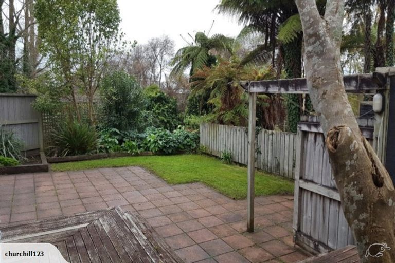 Photo of property in 15 Stewart Place, Melville, Hamilton, 3206