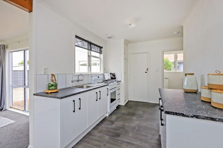 Photo of property in 25 Tasman Street, Havelock North, 4130