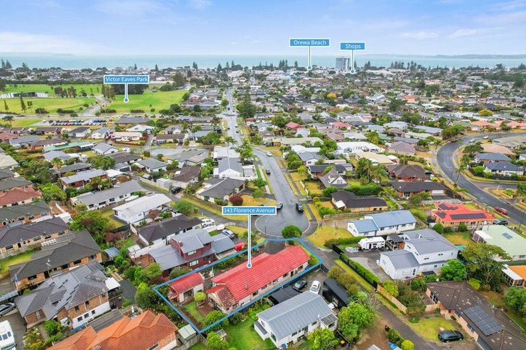 Photo of property in 143 Florence Avenue, Orewa, 0931