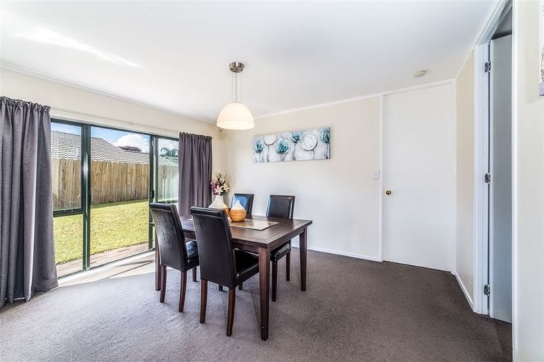 Photo of property in 2 Shenton Place, Burswood, Auckland, 2013