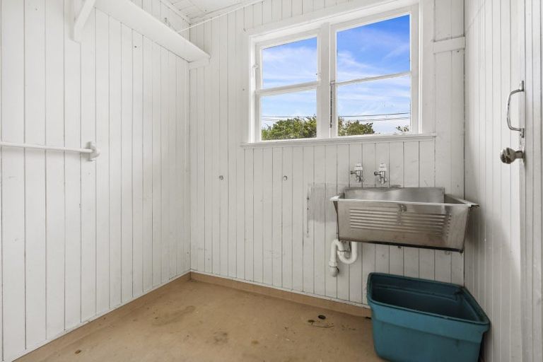 Photo of property in 53 Hewer Crescent, Naenae, Lower Hutt, 5011