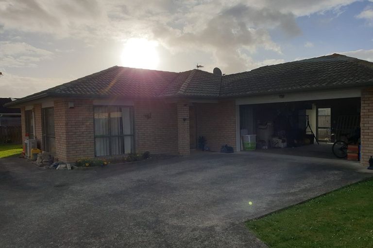Photo of property in 4a Robert Skelton Place, Clendon Park, Auckland, 2103