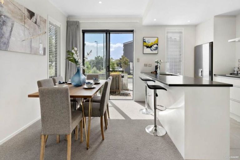 Photo of property in 32 Chaffinch Road, Hobsonville, Auckland, 0616