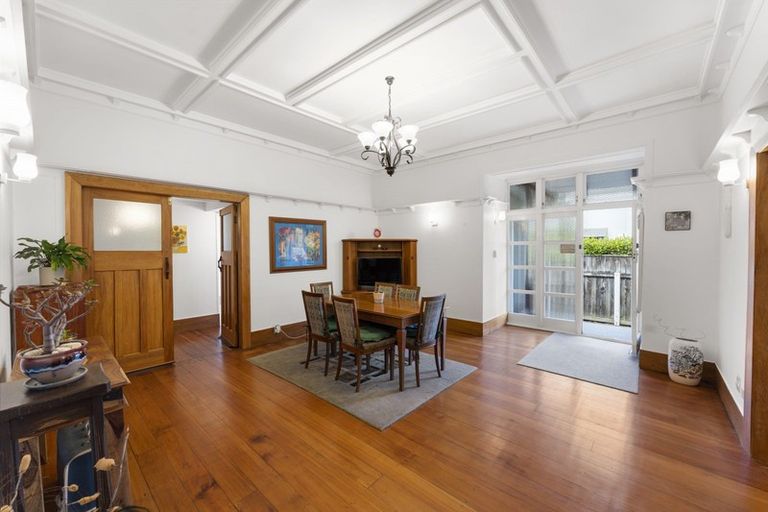 Photo of property in 18 Chaytor Street, West End, Palmerston North, 4410