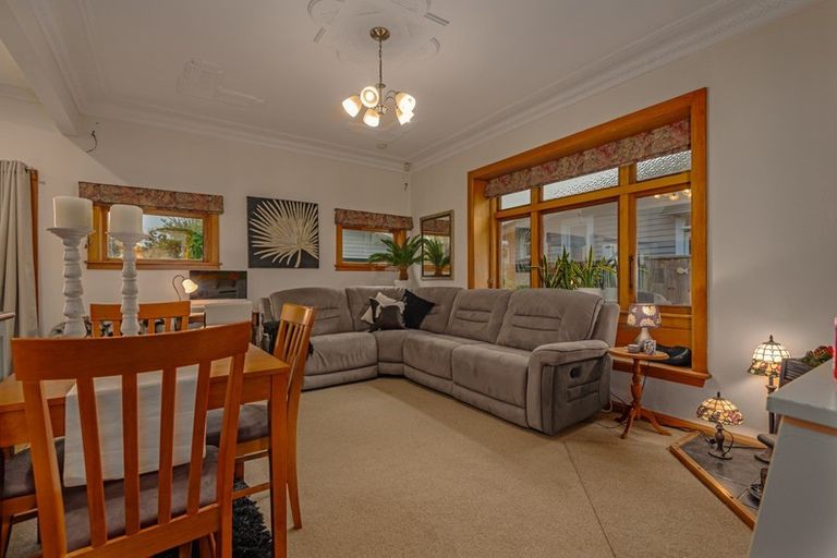 Photo of property in 10 Mahoe Avenue, Takaro, Palmerston North, 4410