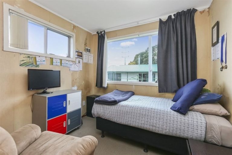 Photo of property in 256 Triangle Road, Massey, Auckland, 0614