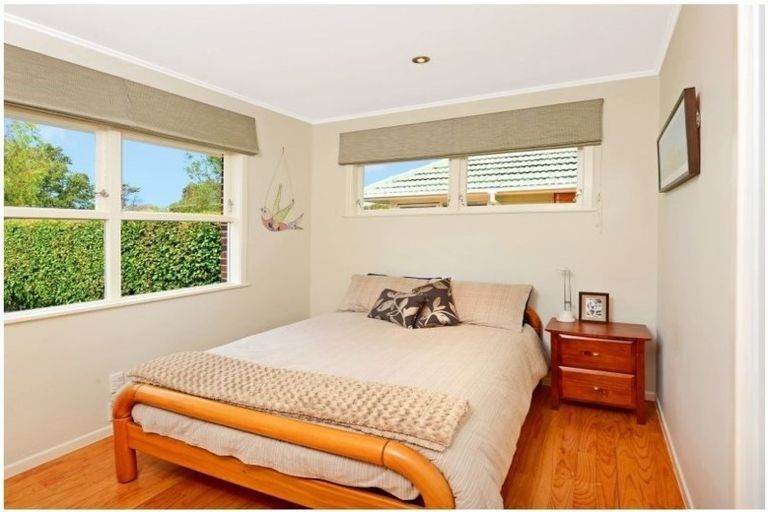 Photo of property in 26 Lynden Avenue, Hillcrest, Auckland, 0627