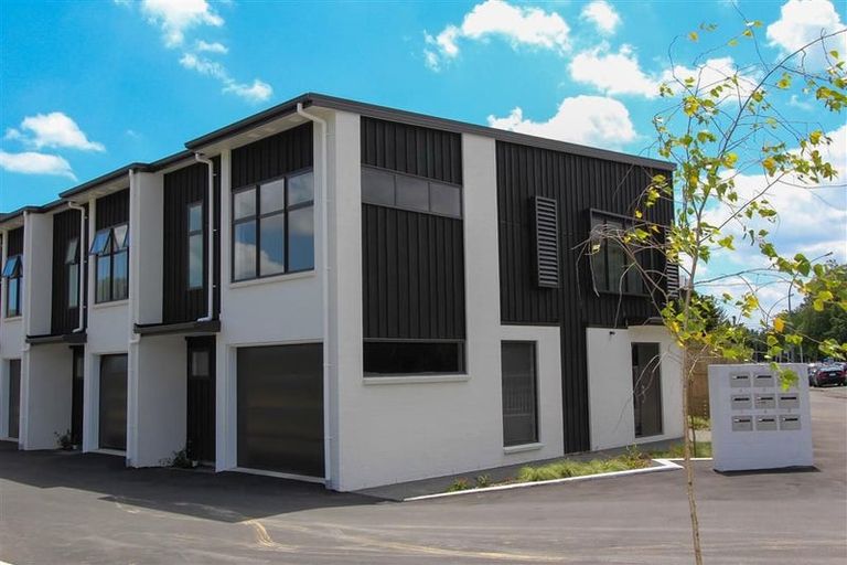 Photo of property in 5/21 Seddon Road, Frankton, Hamilton, 3204