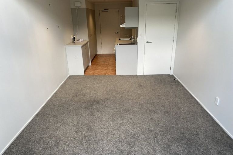 Photo of property in 11b/30 Westward Ho, Glen Eden, Auckland, 0602