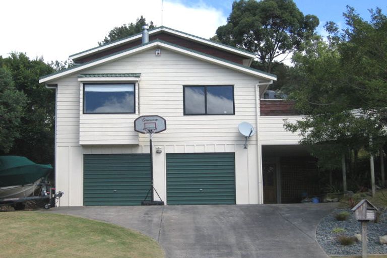 Photo of property in 7 Randal Place, Bayview, Auckland, 0629
