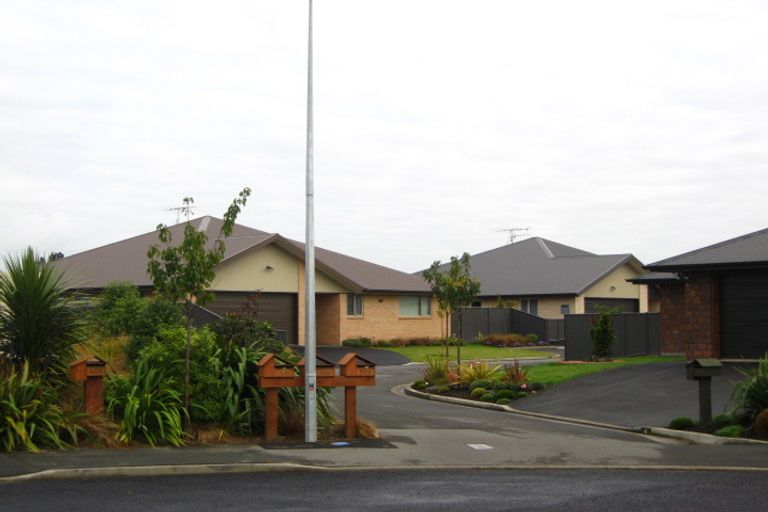 Photo of property in 124 Tyne Street, Mosgiel, 9024