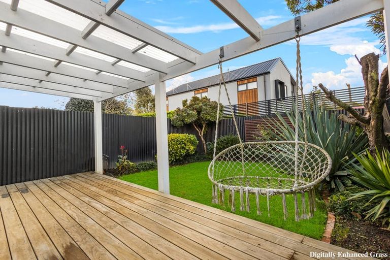 Photo of property in 4/185 Hastings Street East, Waltham, Christchurch, 8023