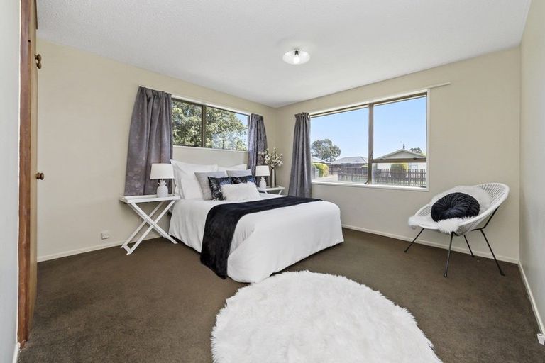 Photo of property in 4 Cicada Place, Hei Hei, Christchurch, 8042