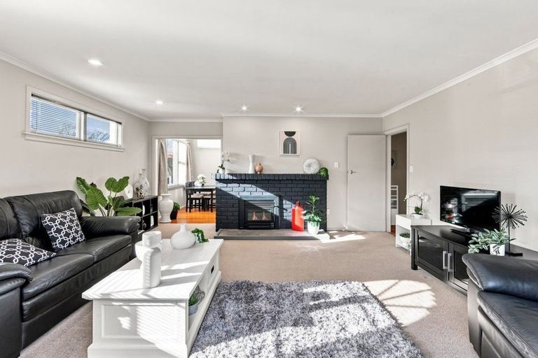 Photo of property in 11 Yeovil Place, St Albans, Christchurch, 8052