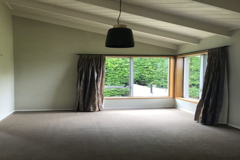 Photo of property in 79 Tawa Road, Kumeu, 0891