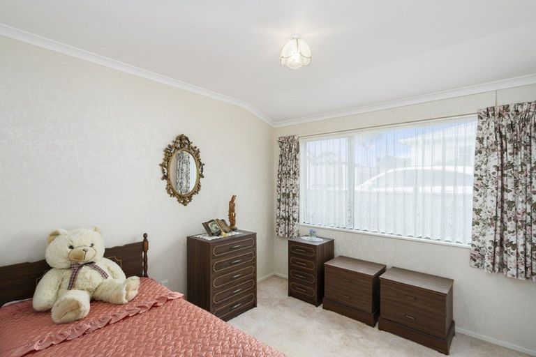 Photo of property in 2/219 Mangorei Road, Merrilands, New Plymouth, 4312