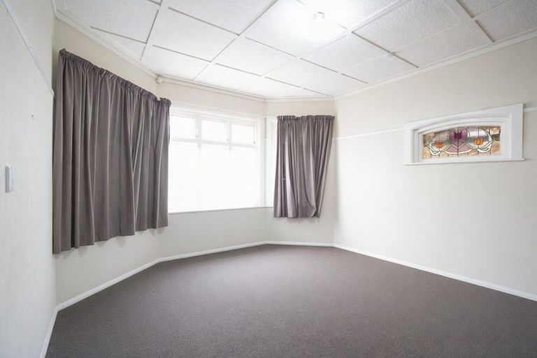 Photo of property in 92 Roy Street, Palmerston North, 4410
