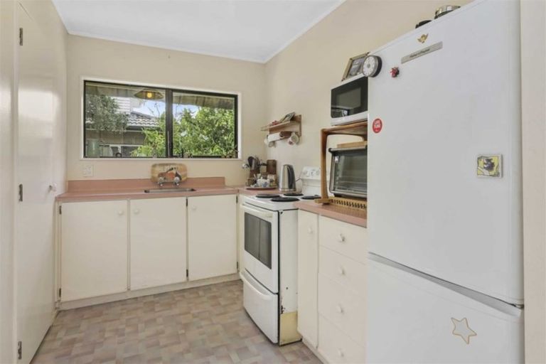 Photo of property in 9b Sunnyside Crescent, Papatoetoe, Auckland, 2025