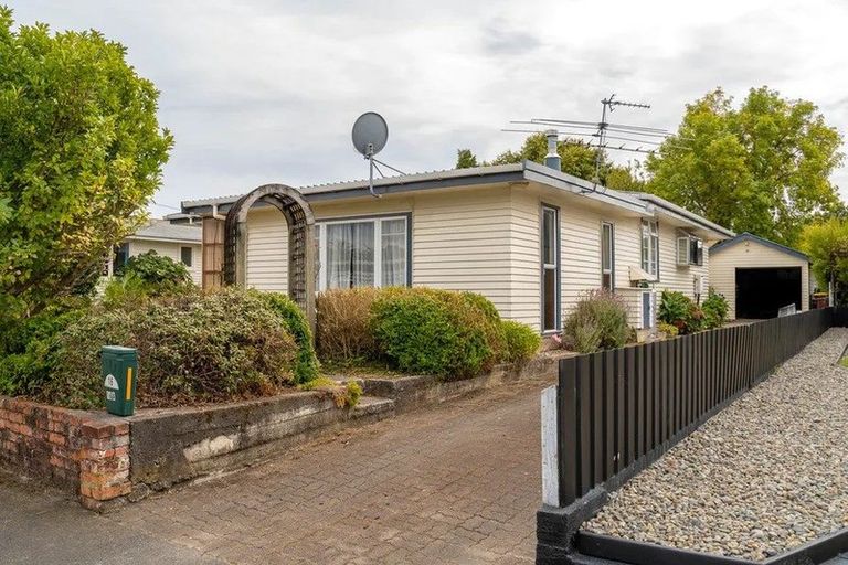 Photo of property in 16 Fergusson Street, Solway, Masterton, 5810