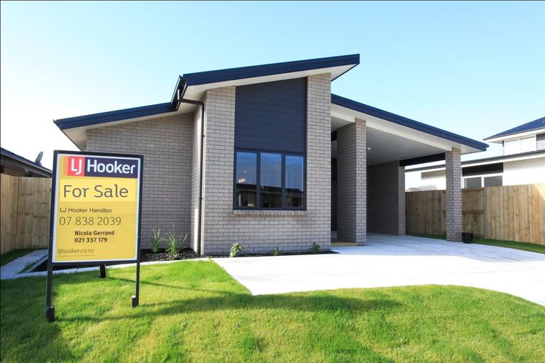 Photo of property in 4 Mccorquindale Drive, Flagstaff, Hamilton, 3210