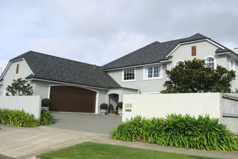 Photo of property in 126 Pacific Drive, Fitzherbert, Palmerston North, 4410