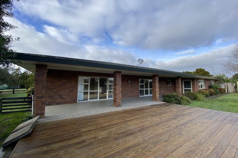 Photo of property in 67 Riverhead Road, Kumeu, 0810