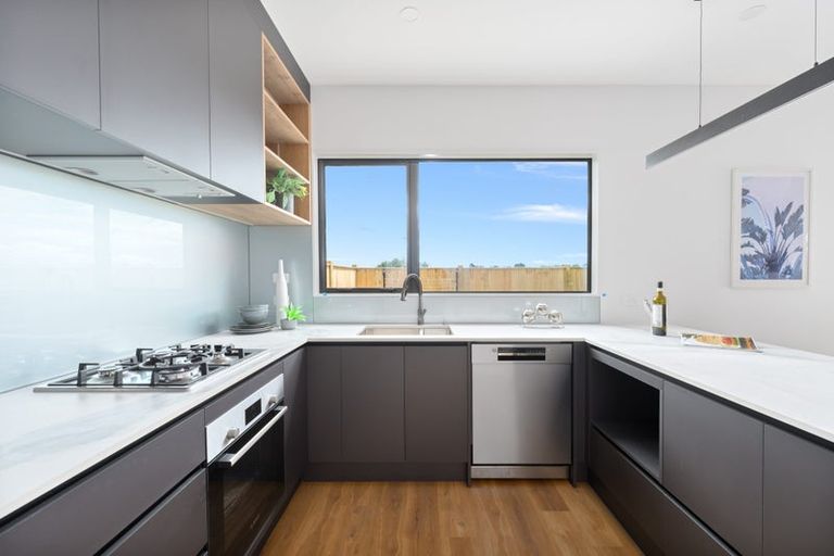 Photo of property in 6 Kaititiko Road, Rosehill, Papakura, 2113