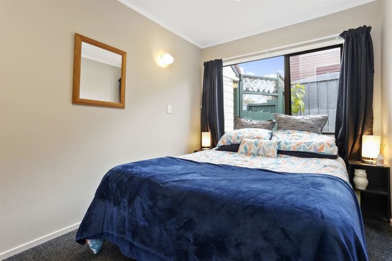 Photo of property in 51 Rhinevale Close, Henderson, Auckland, 0612