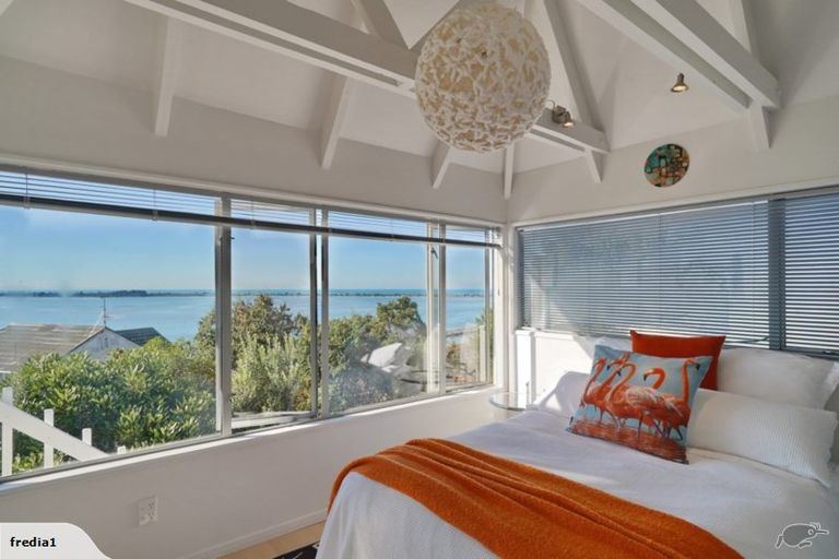 Photo of property in 26 Seamount Terrace, Mount Pleasant, Christchurch, 8081