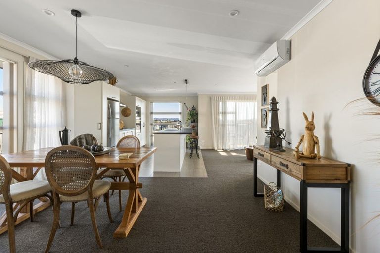 Photo of property in 12 Bernies Way, Ohauiti, Tauranga, 3112