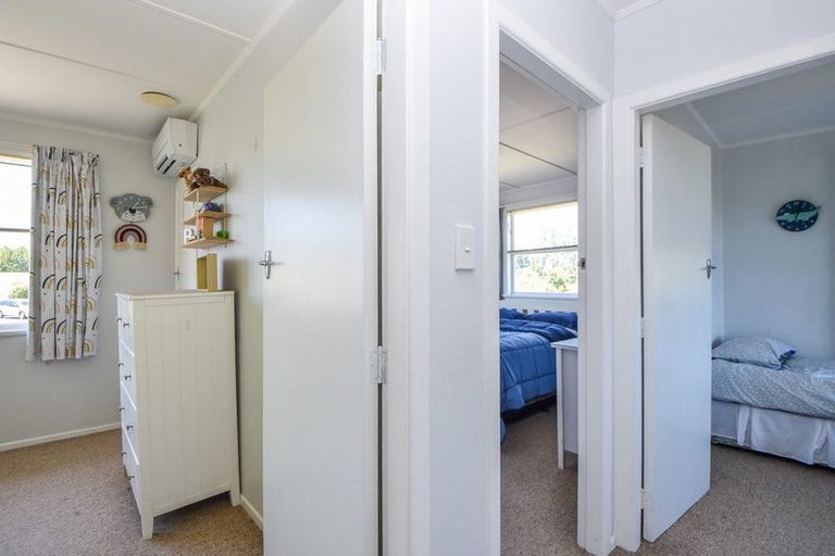 Photo of property in 10 Fairbrother Street, Carterton, 5713